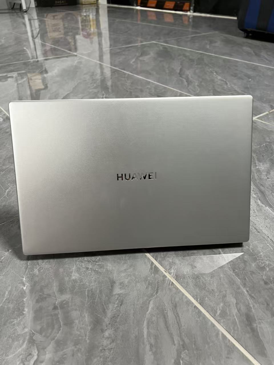 二手华为15.6英寸 笔记本电脑 HUAWEI MateBook B3-510(i5 10210U/8GB/256GB/集显)超薄声控笔记本电脑