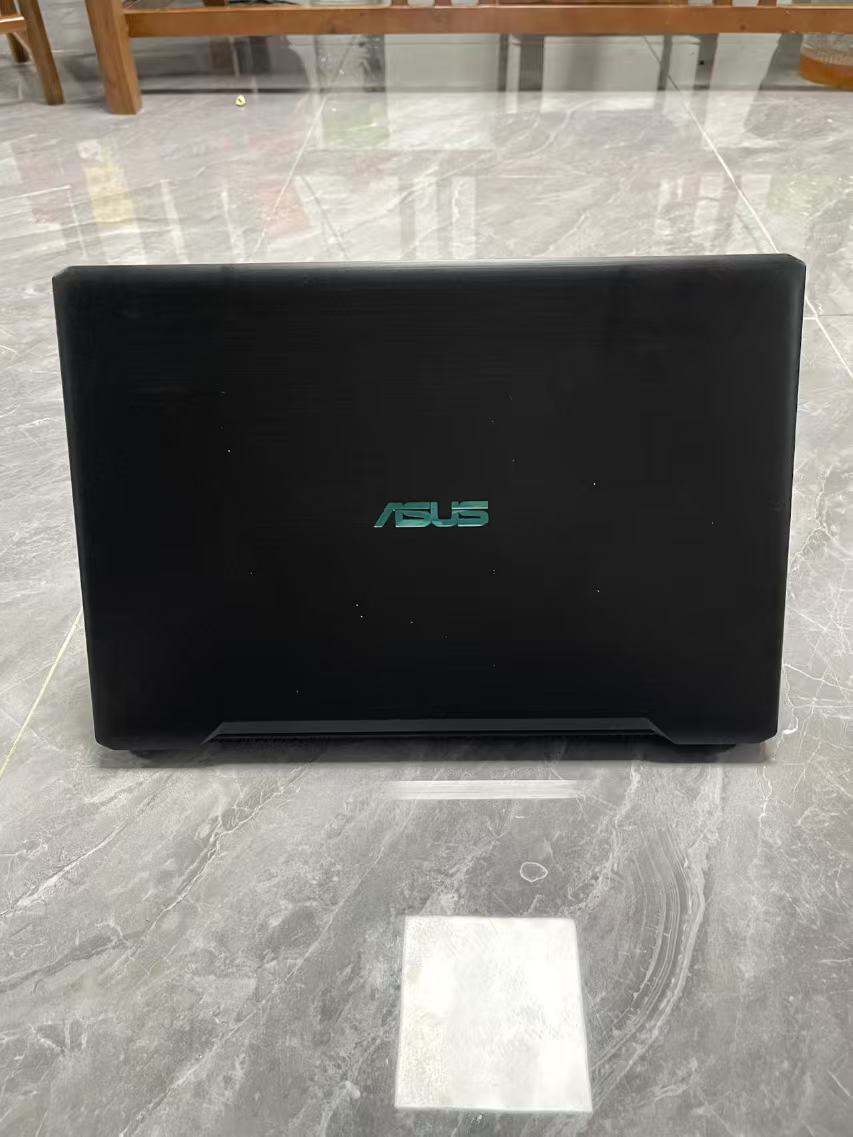 Second-hand laptop ASUS YX570ZD gaming laptop AMD Ryzen 5 2500U 8GB 256GB GTX1050 independent display LCD screen thin with a line 